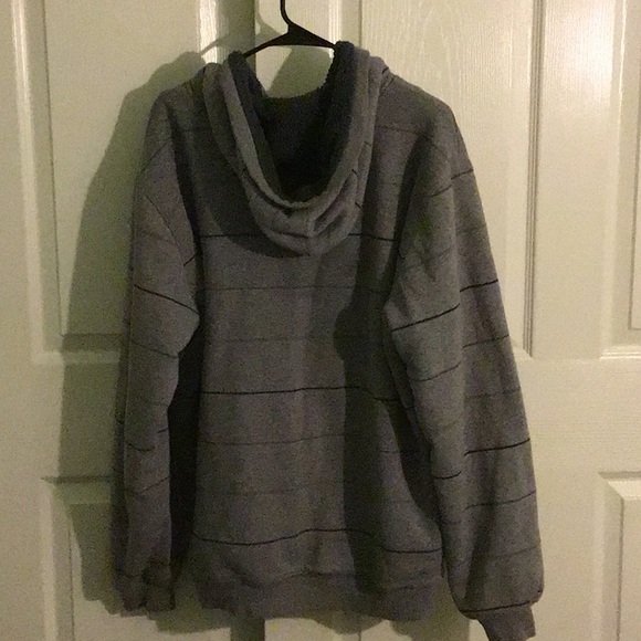 Men’s Jacket - Picture 2 of 3